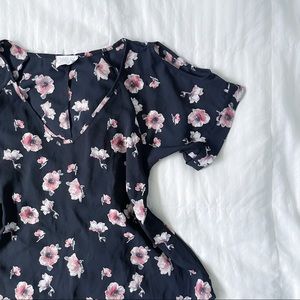 *4 for $20* Floral Blouse